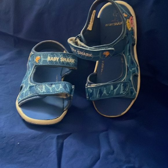 Child sandal Baby Shark - Picture 4 of 4